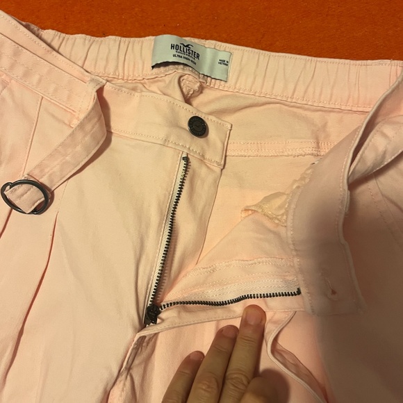 Hollister baby pink belted high rise balloon barrel jeans NWT - Picture 6 of 13